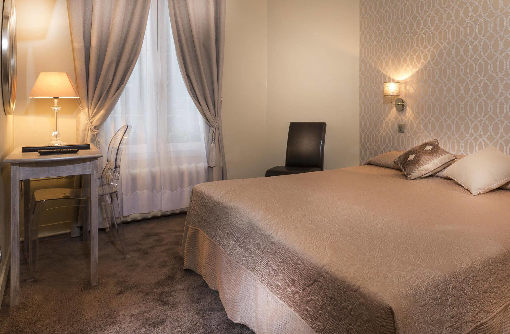 Hotel Donjon Венсенн Екстер'єр фото
